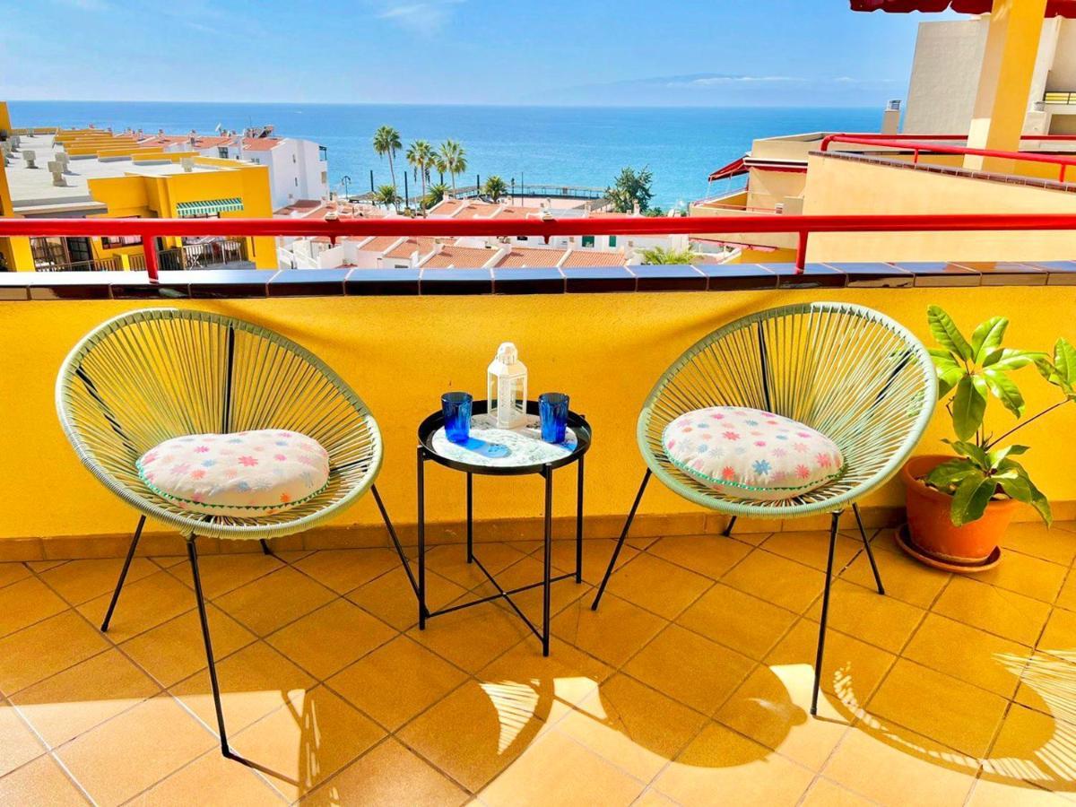 Апартаменты Cozy Beachfront Flat With Pool & Panoramic Sea View Terrace Пуэрто-де-Сантьяго Экстерьер фото